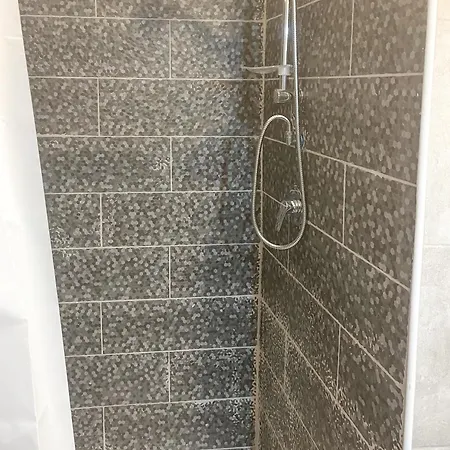 Framiry Privata Con Balcone Quarto em Acomodações Particulares